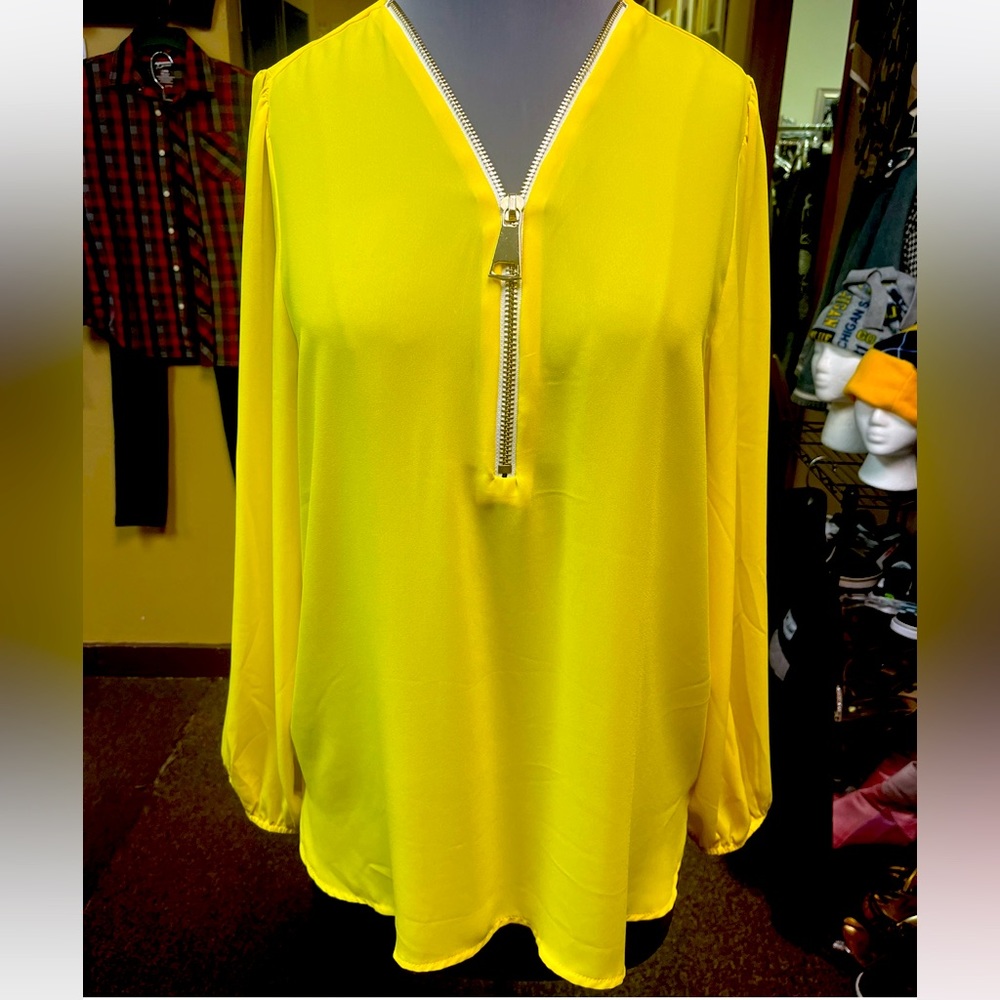 Premise Studio Yellow Blouse/Shirt with Embellished Silver Zipper SZ-XL